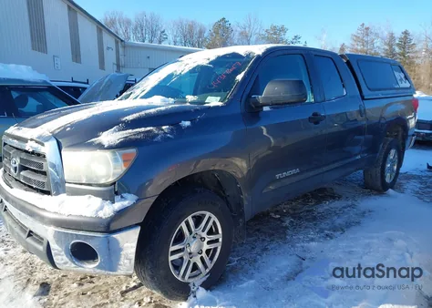 2013 Toyota Tundra Grade 4.6L V8 z USA, uszkodzony, nr VIN 5TFRM5F17DX057057